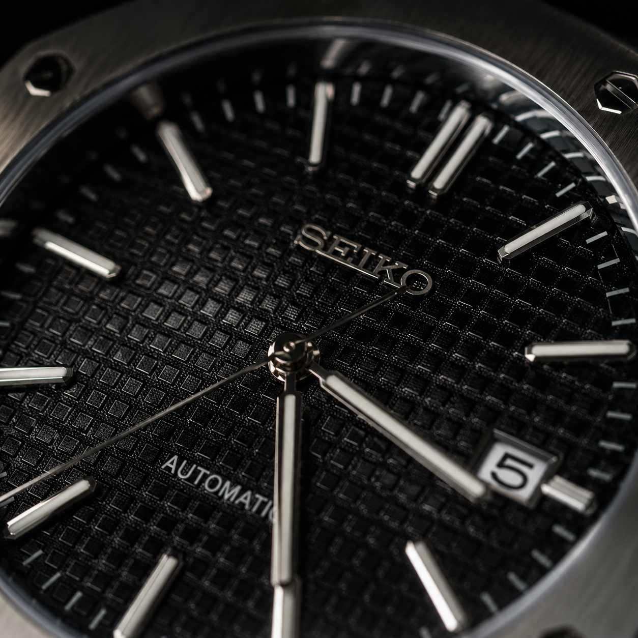Dial finishing and detail work