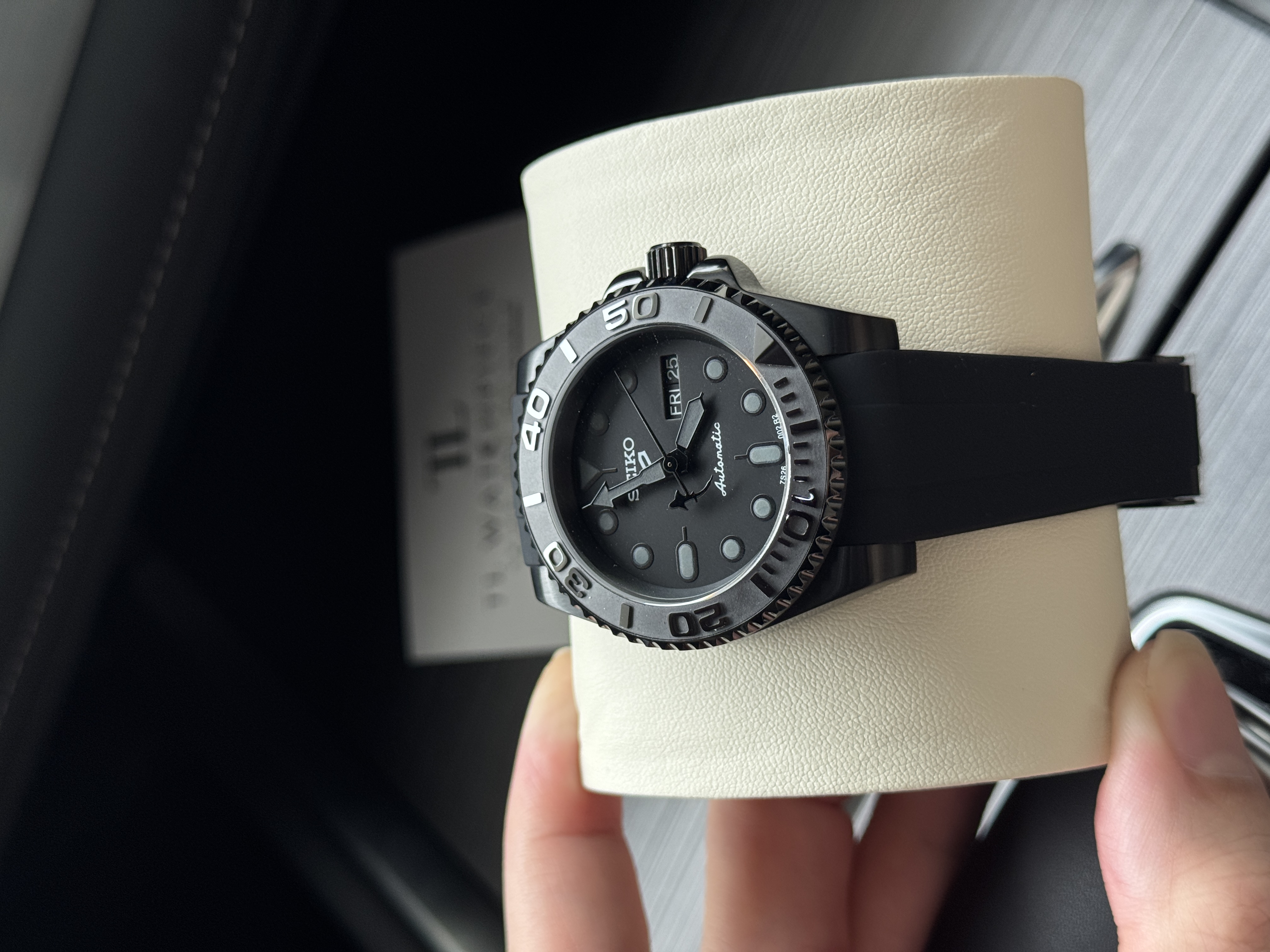 Black Series | Triple Black Shark